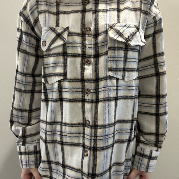 BKE Button Down Shacket - Picture 3 of 3
